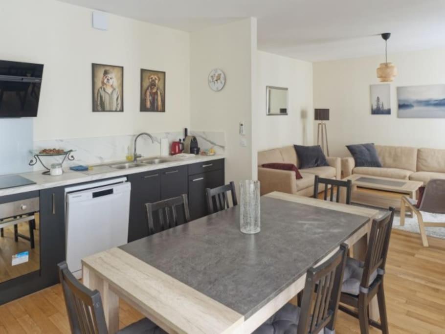 Appartement Spacieux En Centre Ville Vendôme Eksteriør bilde